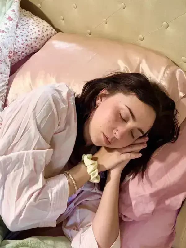 CBD vs. Melatonin – What’s Better for Sleep?